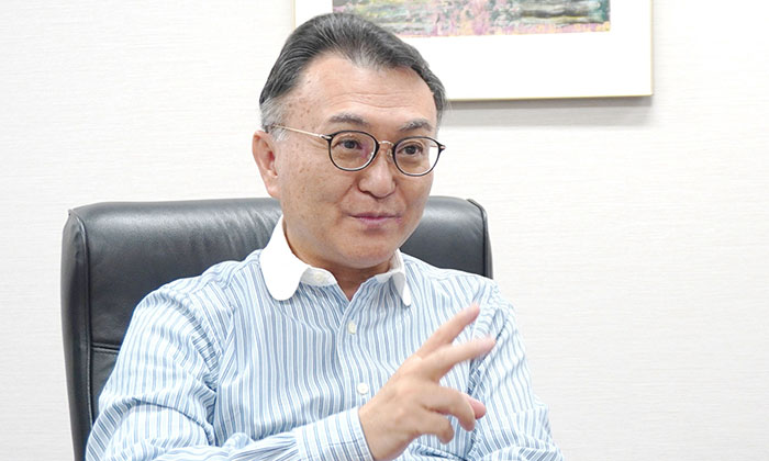 Takashi Kiyoizumi, Chief Executive Officer(CEO)